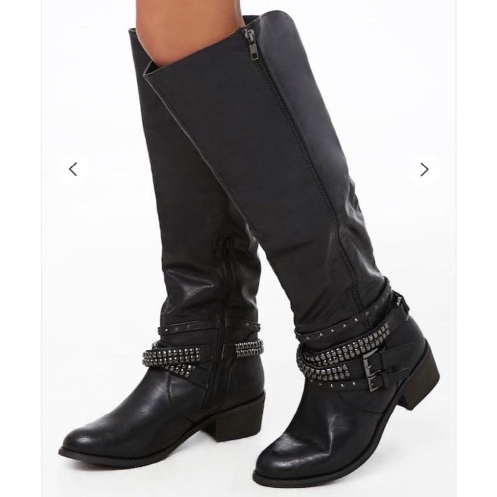 FOREVER 21 *NEW BLACK KNEE HIGH BOOTS